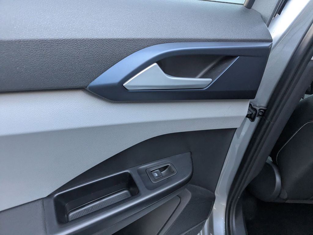 Thumbnail: 2024 Volkswagen Taos - 28