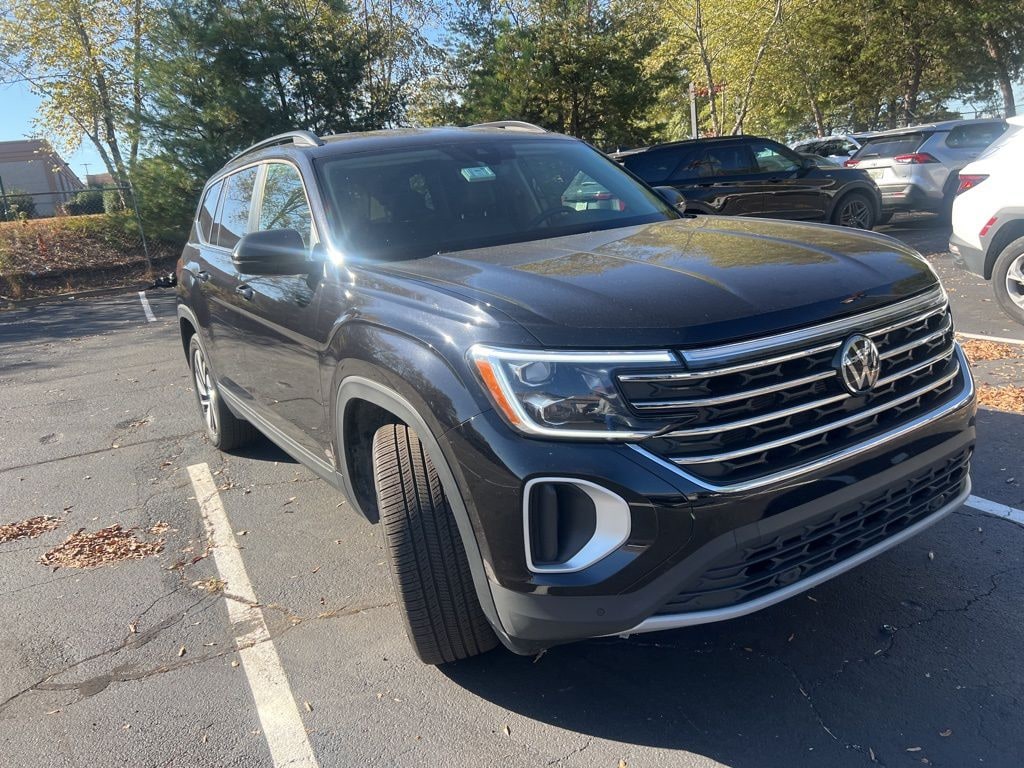 Certified 2025 Volkswagen Atlas 2.0T SE w/Technology SUV