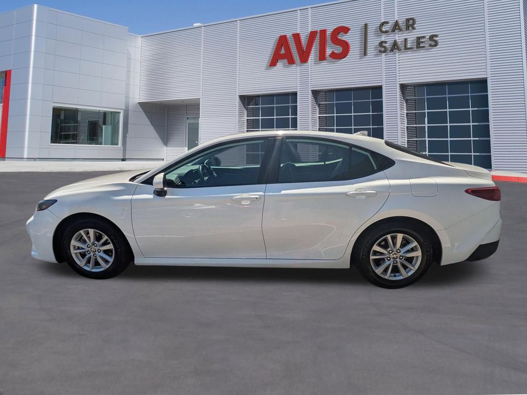 Thumbnail: 2025 Toyota Camry - 10