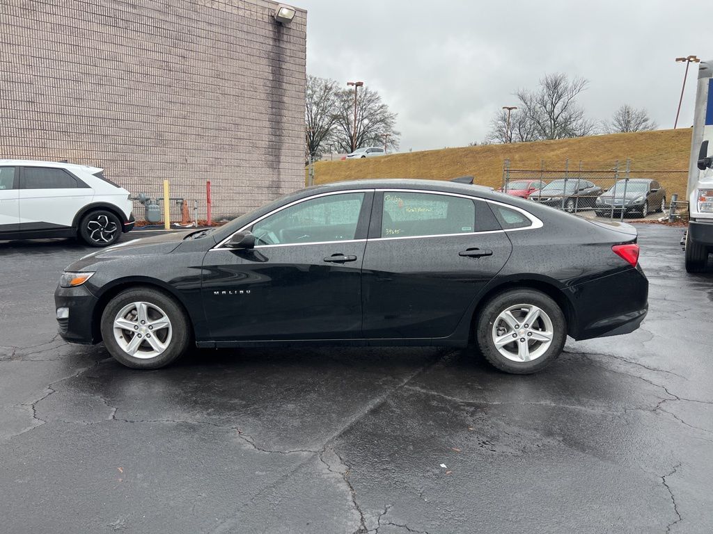 Thumbnail: 2024 Chevrolet Malibu - 6