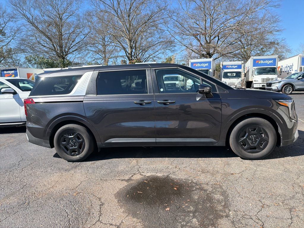 Thumbnail: 2025 Kia Carnival - 4