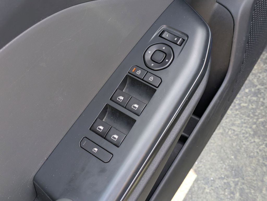 Thumbnail: 2025 Kia K4 - 13