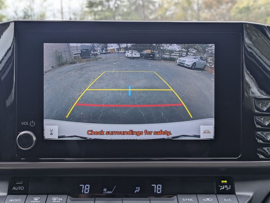 Thumbnail: 2025 Toyota Camry - 21