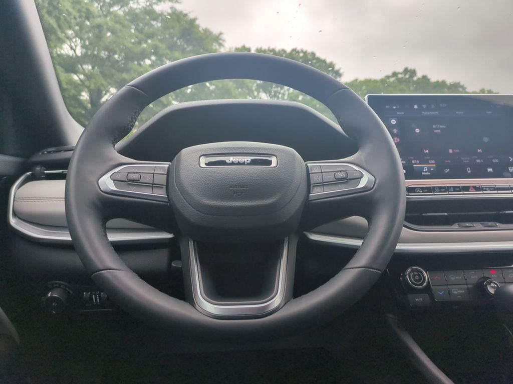 Thumbnail: 2025 Jeep Compass - 22