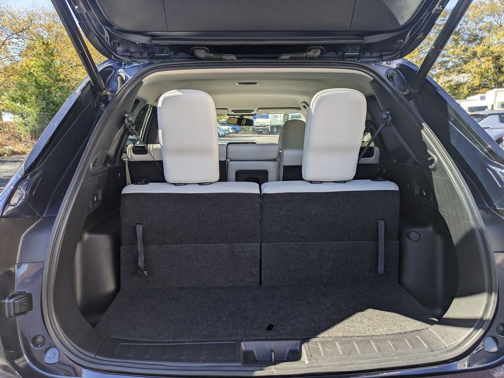 Thumbnail: 2024 Mitsubishi Outlander - 26