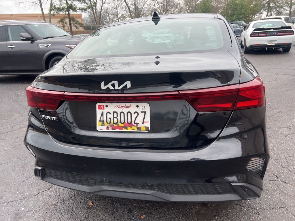 Thumbnail: 2024 Kia Forte - 6