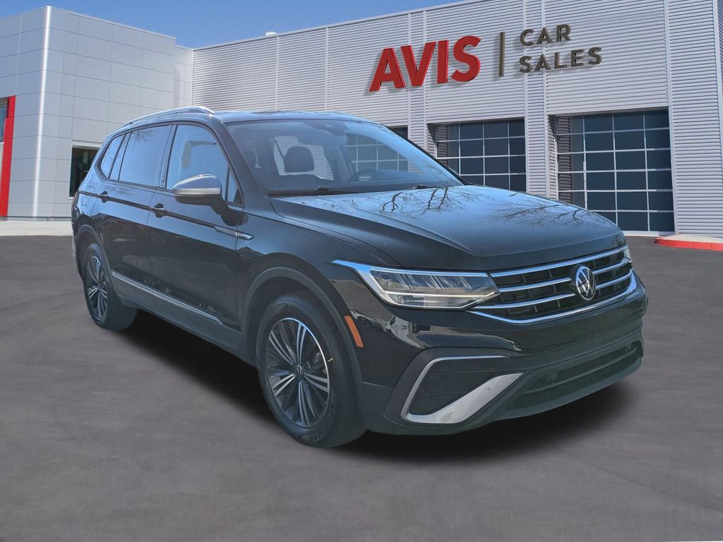 Thumbnail: 2024 Volkswagen Tiguan - 3