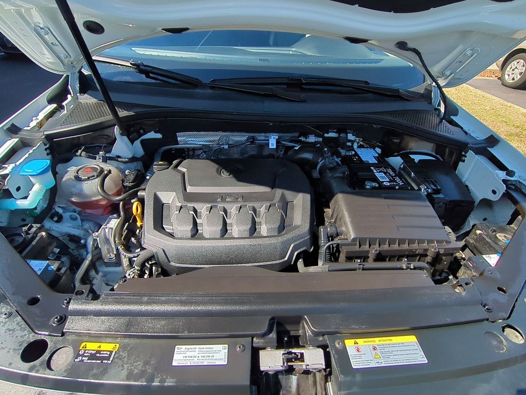 Thumbnail: 2024 Volkswagen Tiguan - 34