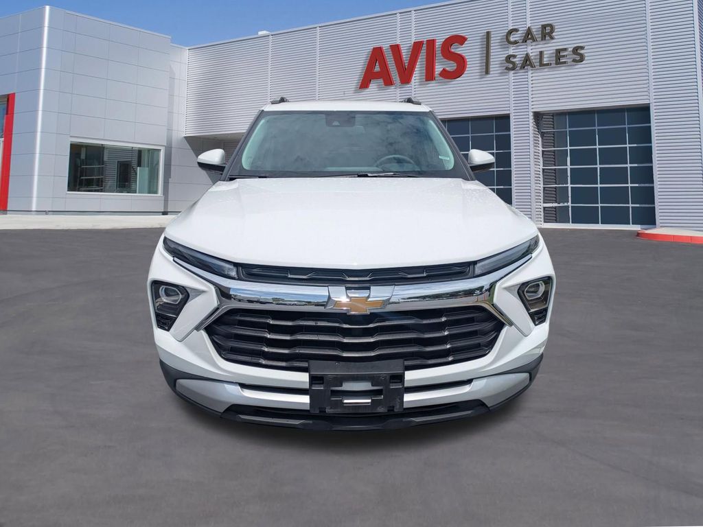 Thumbnail: 2025 Chevrolet TrailBlazer - 2