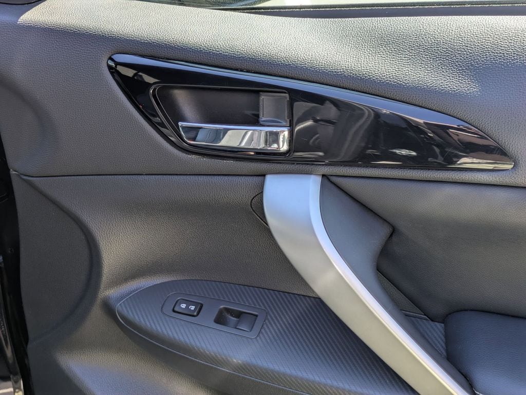 Thumbnail: 2025 Mitsubishi Eclipse Cross - 33