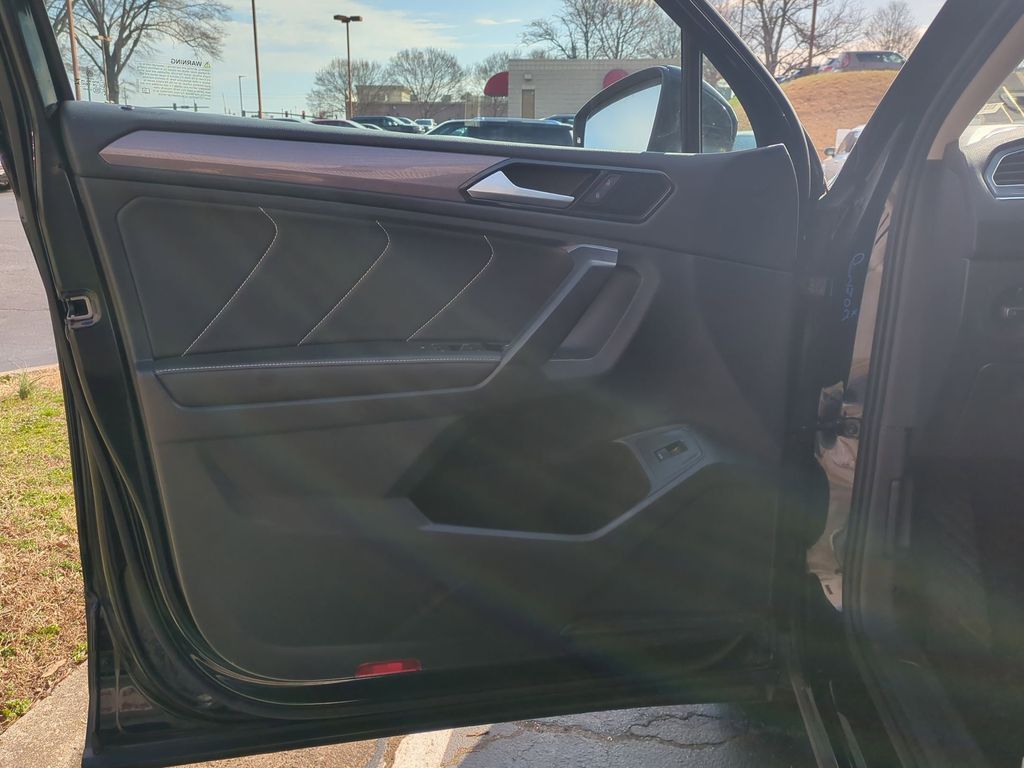 Thumbnail: 2024 Volkswagen Tiguan - 11