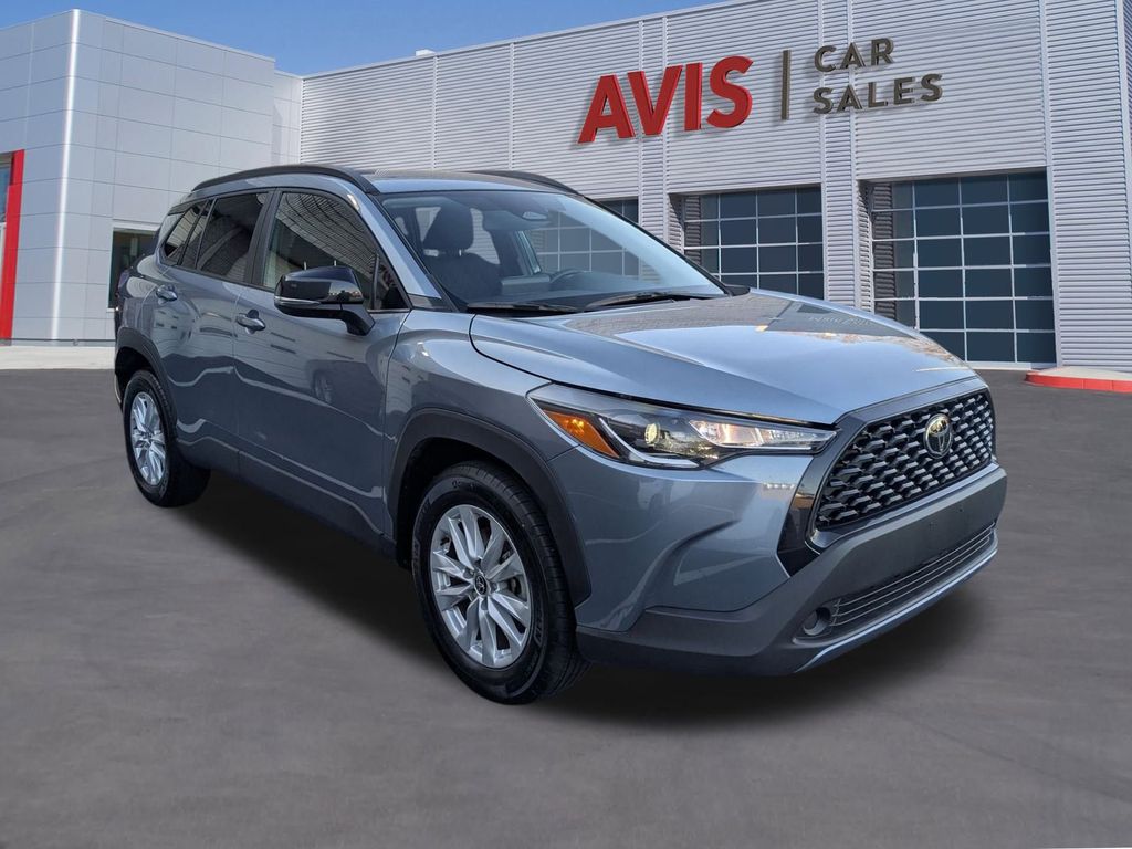 Thumbnail: 2025 Toyota Corolla Cross - 3