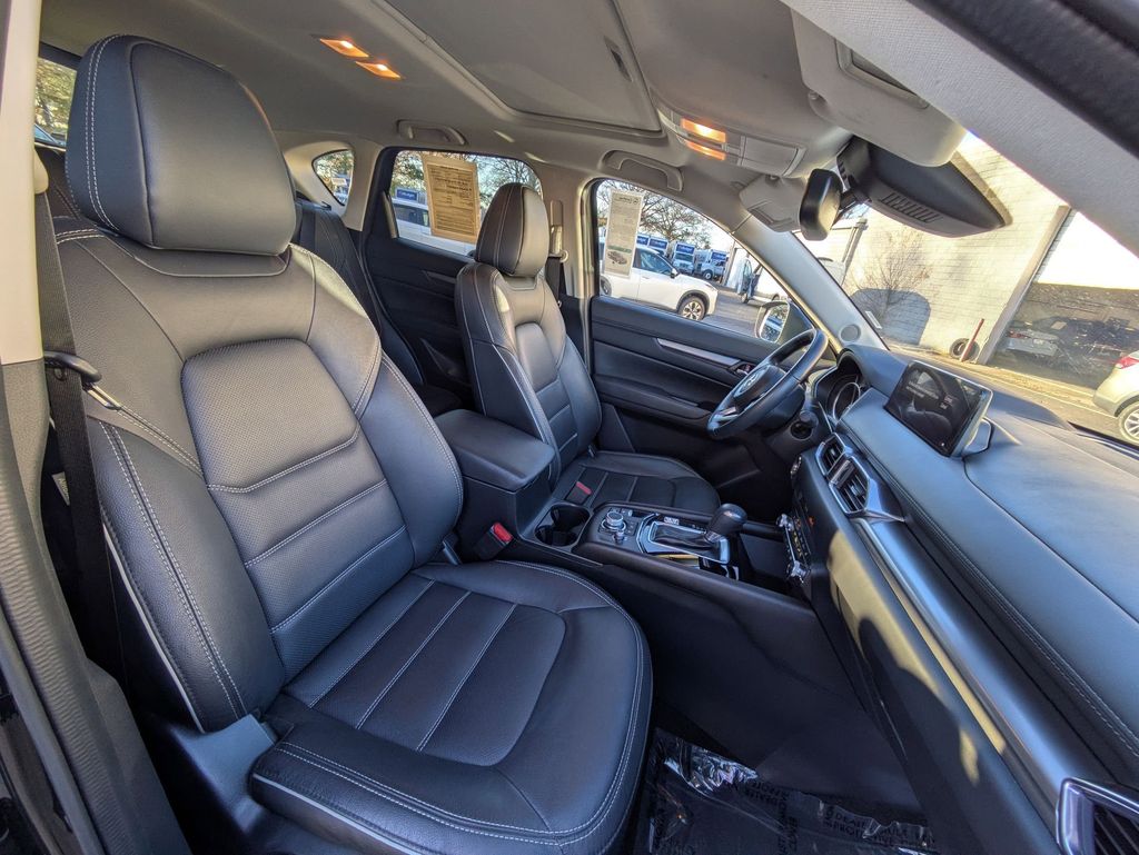 Thumbnail: 2025 Mazda CX-5 - 31