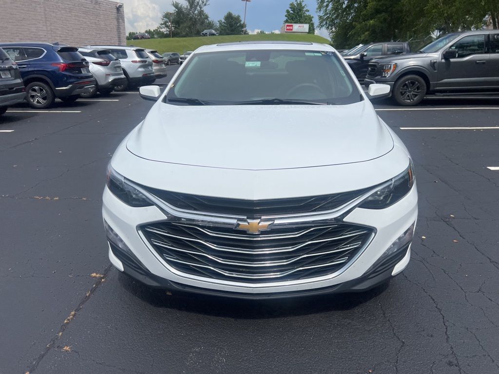 Thumbnail: 2024 Chevrolet Malibu - 3