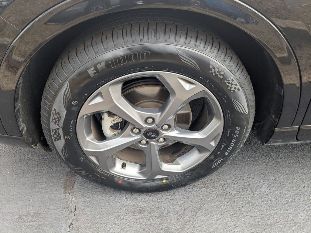 Thumbnail: 2024 Ford Escape - 36