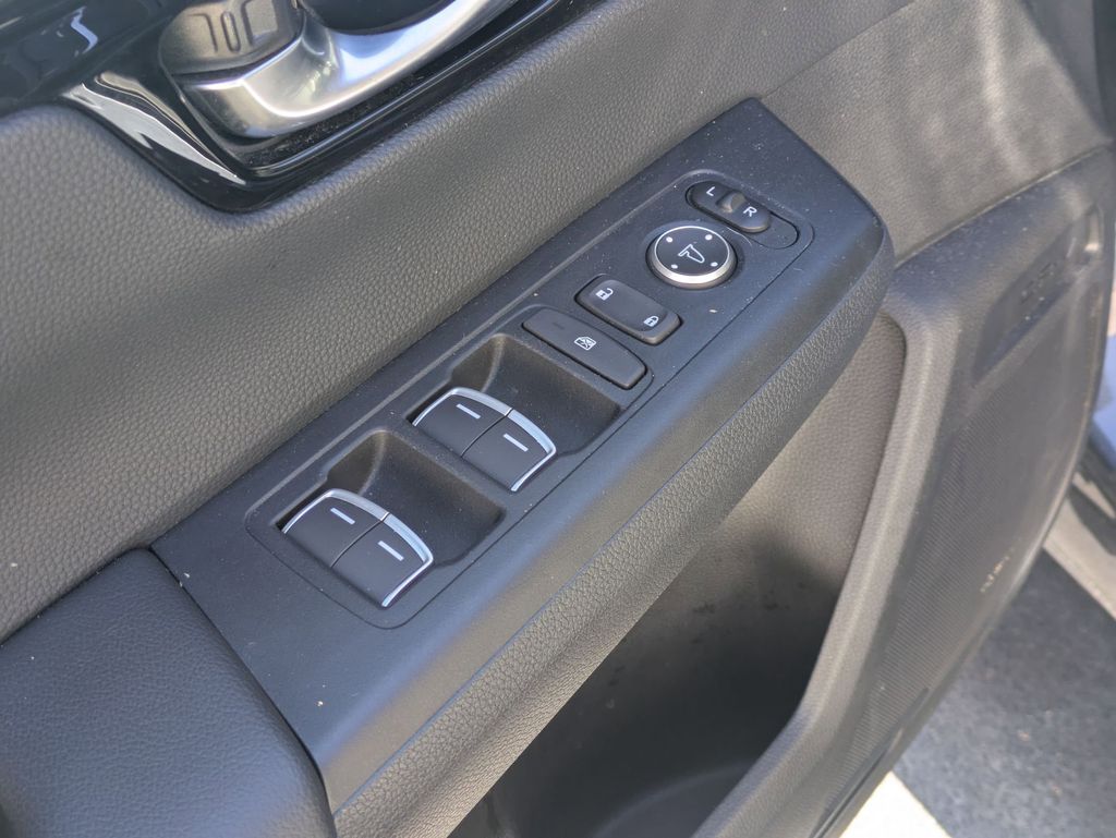 Thumbnail: 2025 Honda CR-V - 13