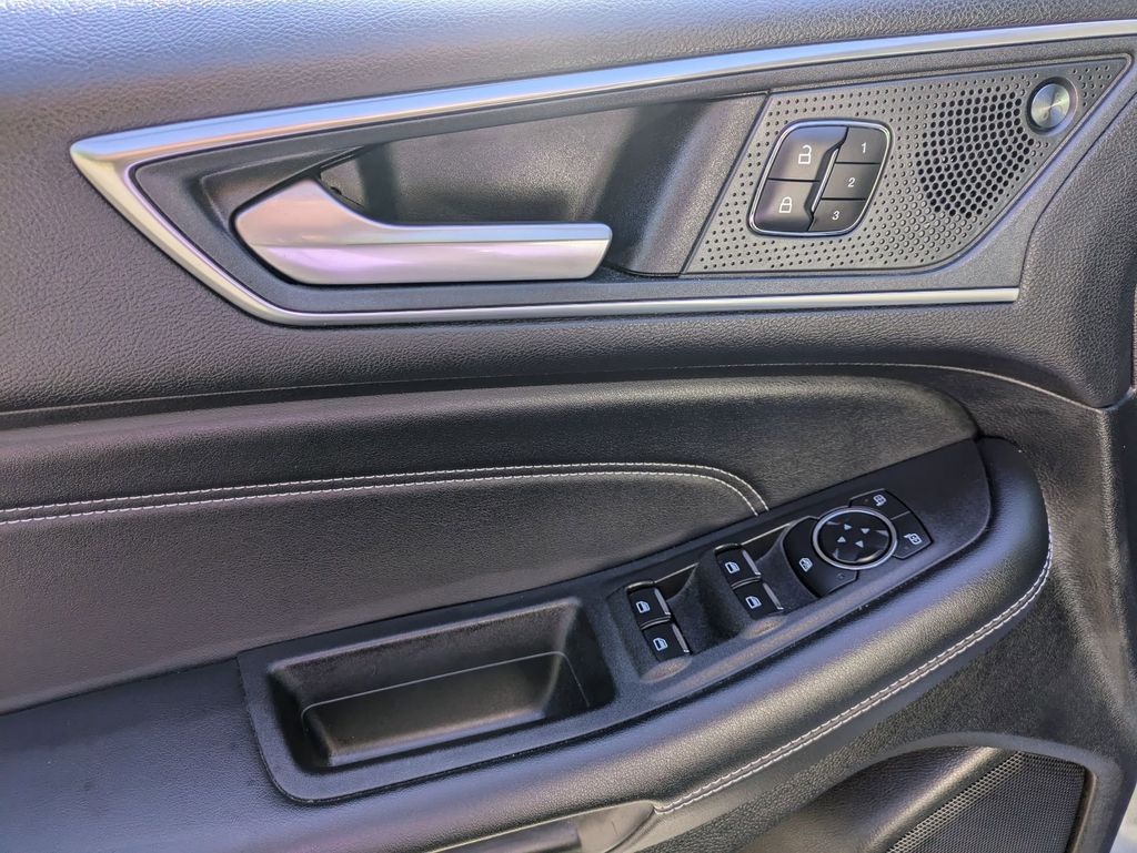 2024 Ford Edge Titanium 13