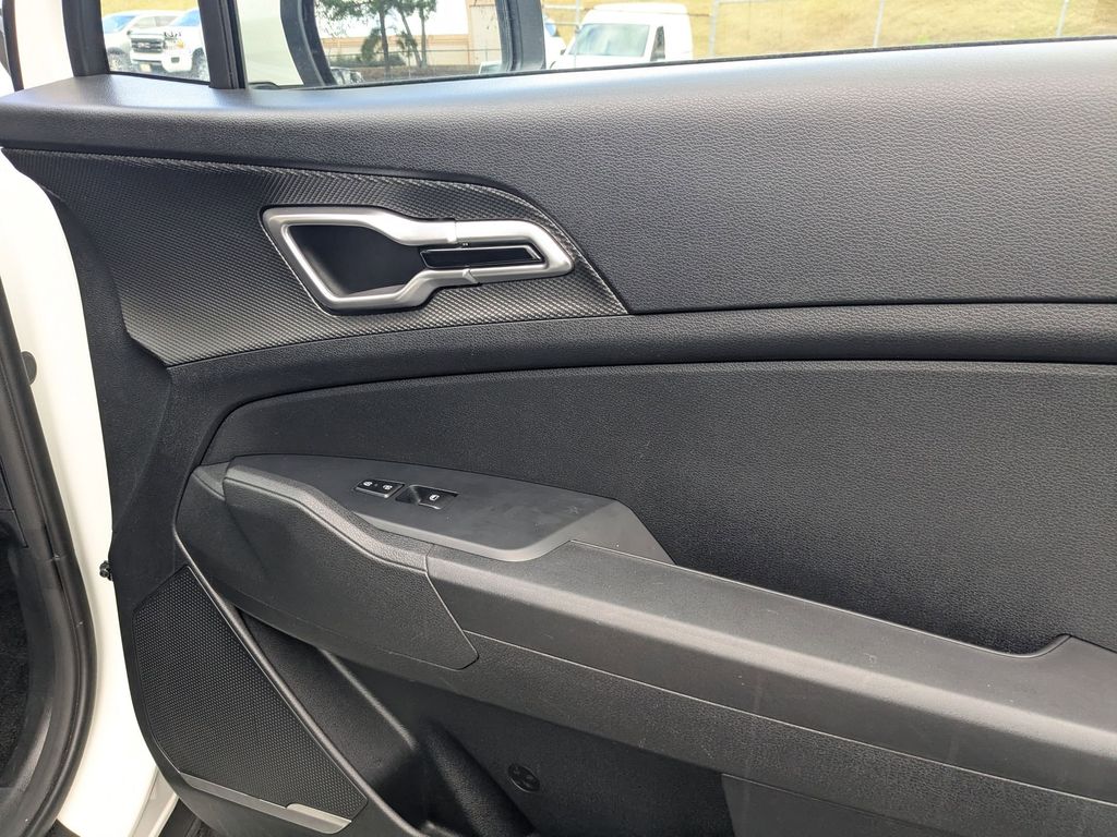 Thumbnail: 2024 Kia Sportage - 29