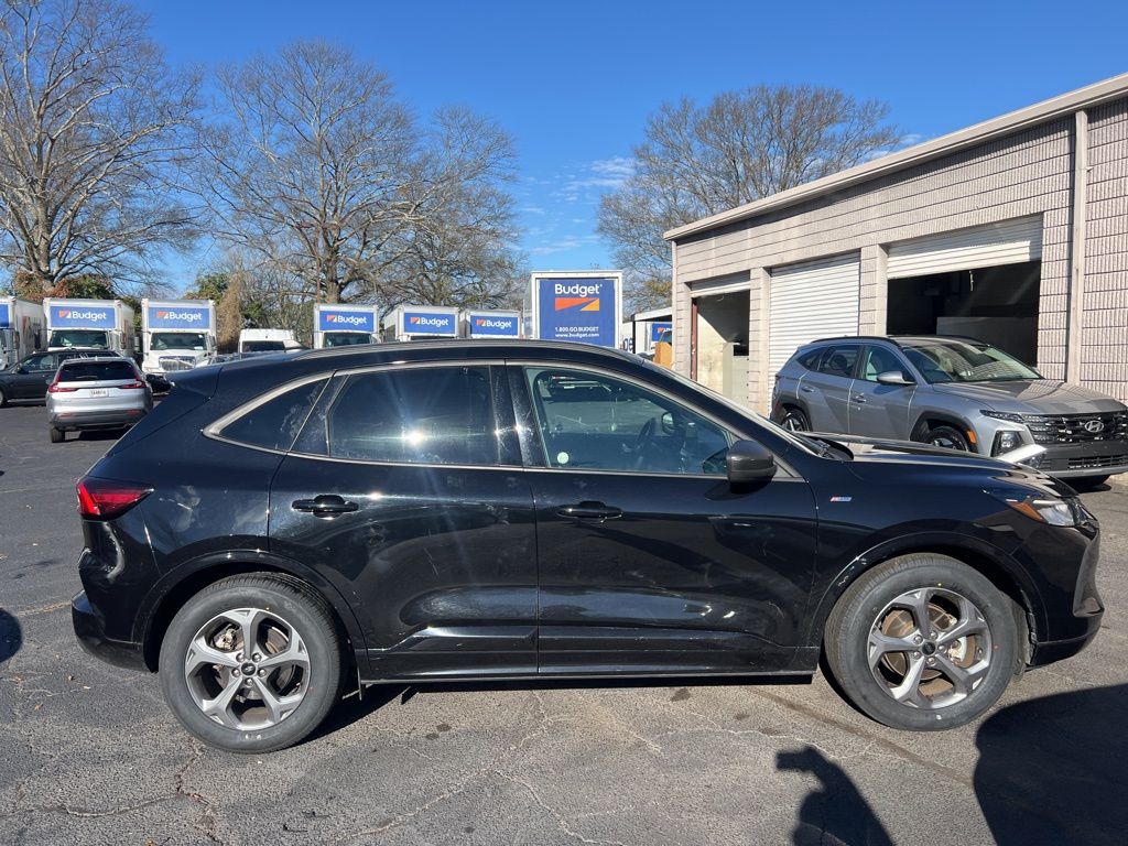 Thumbnail: 2024 Ford Escape - 4