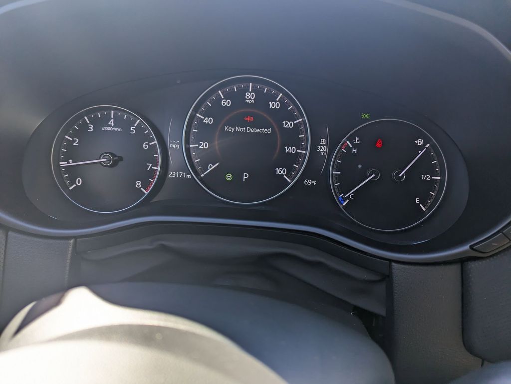 Thumbnail: 2025 Mazda CX-50 - 15