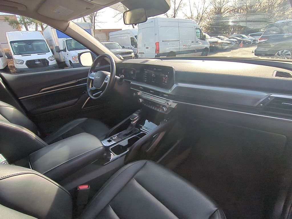 Thumbnail: 2025 Kia Telluride - 33