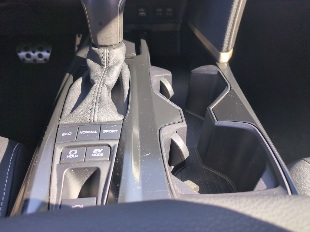 Thumbnail: 2025 Toyota Camry - 24