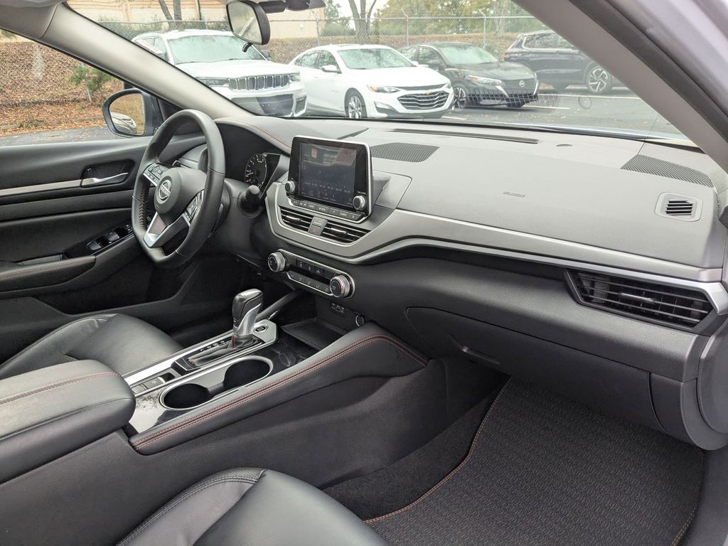 Thumbnail: 2025 Nissan Altima - 32