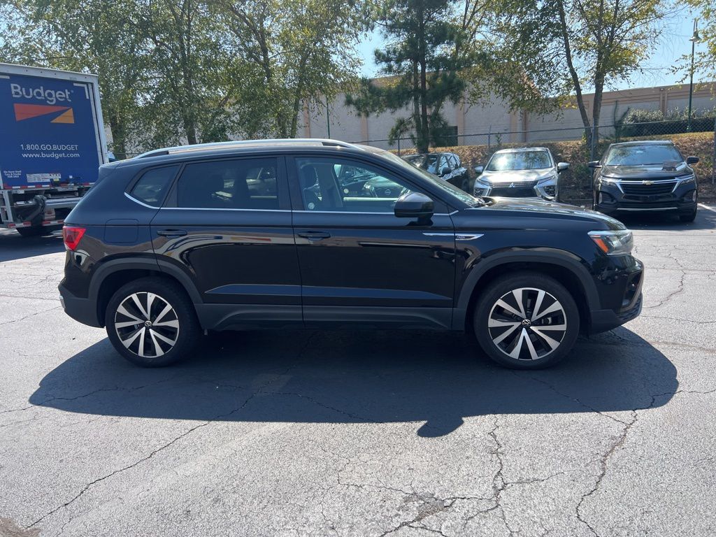 Thumbnail: 2024 Volkswagen Taos - 8