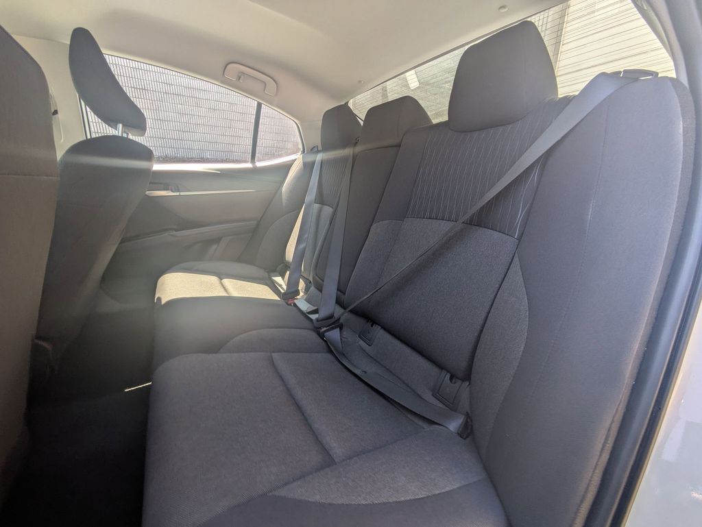 Thumbnail: 2025 Toyota Camry - 27