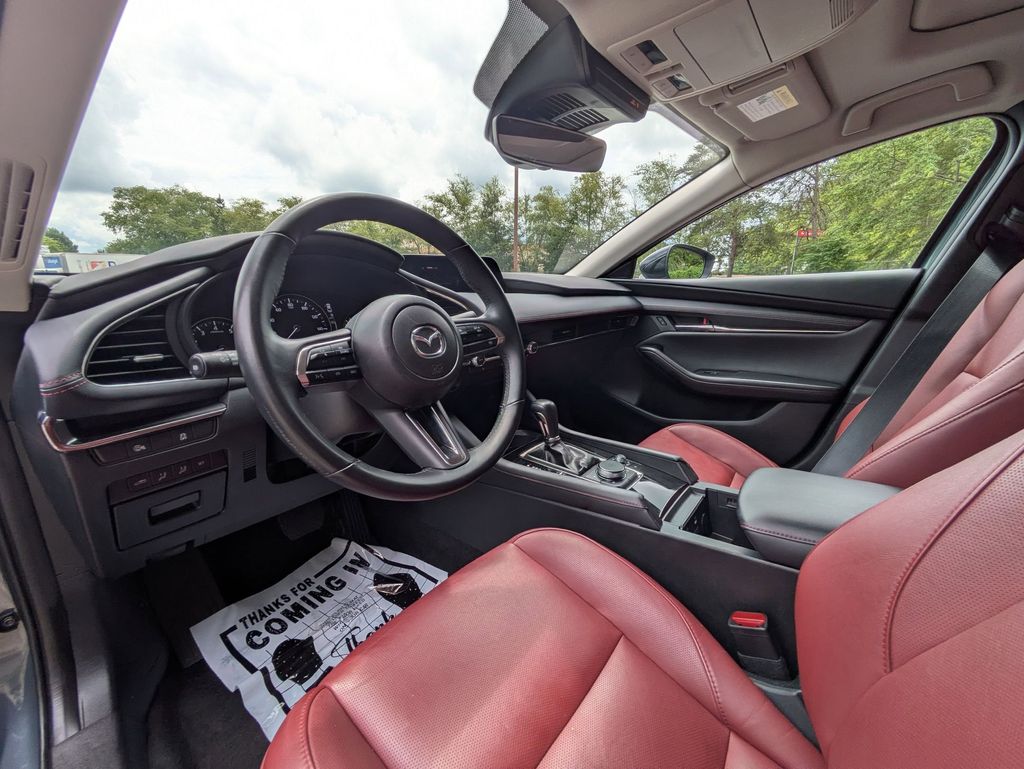 Thumbnail: 2025 Mazda Mazda3 - 15