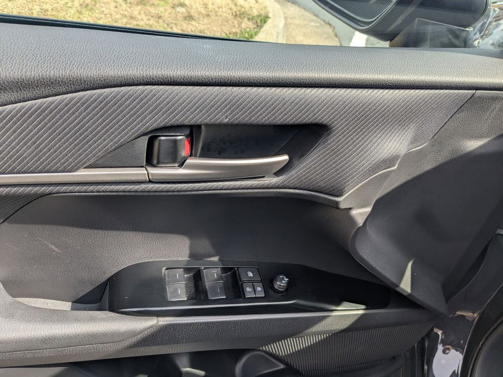 Thumbnail: 2025 Toyota Camry - 23