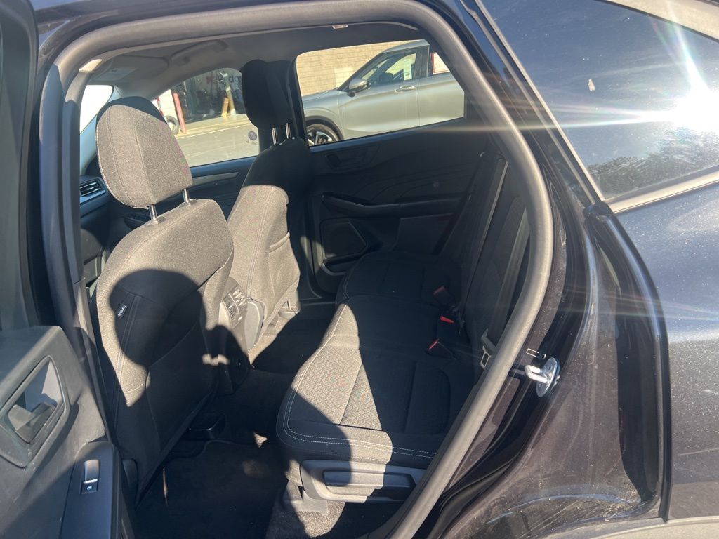 Thumbnail: 2025 Ford Escape - 7