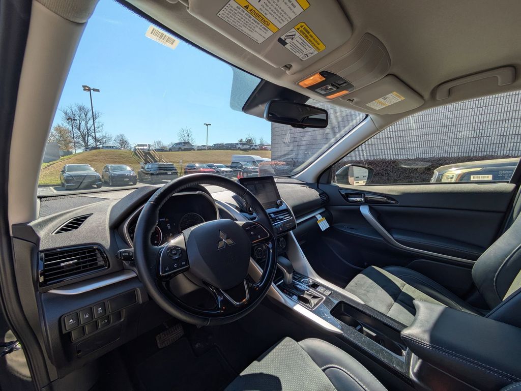 Thumbnail: 2025 Mitsubishi Eclipse Cross - 15