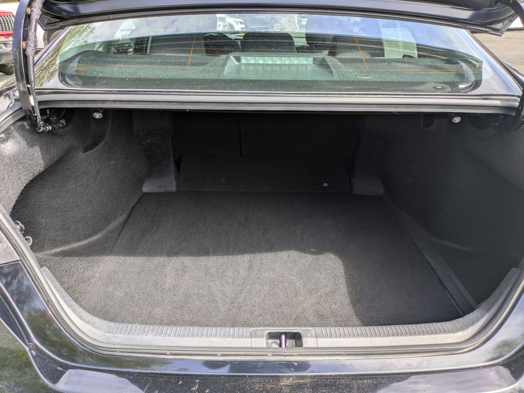 Thumbnail: 2025 Toyota Camry - 28