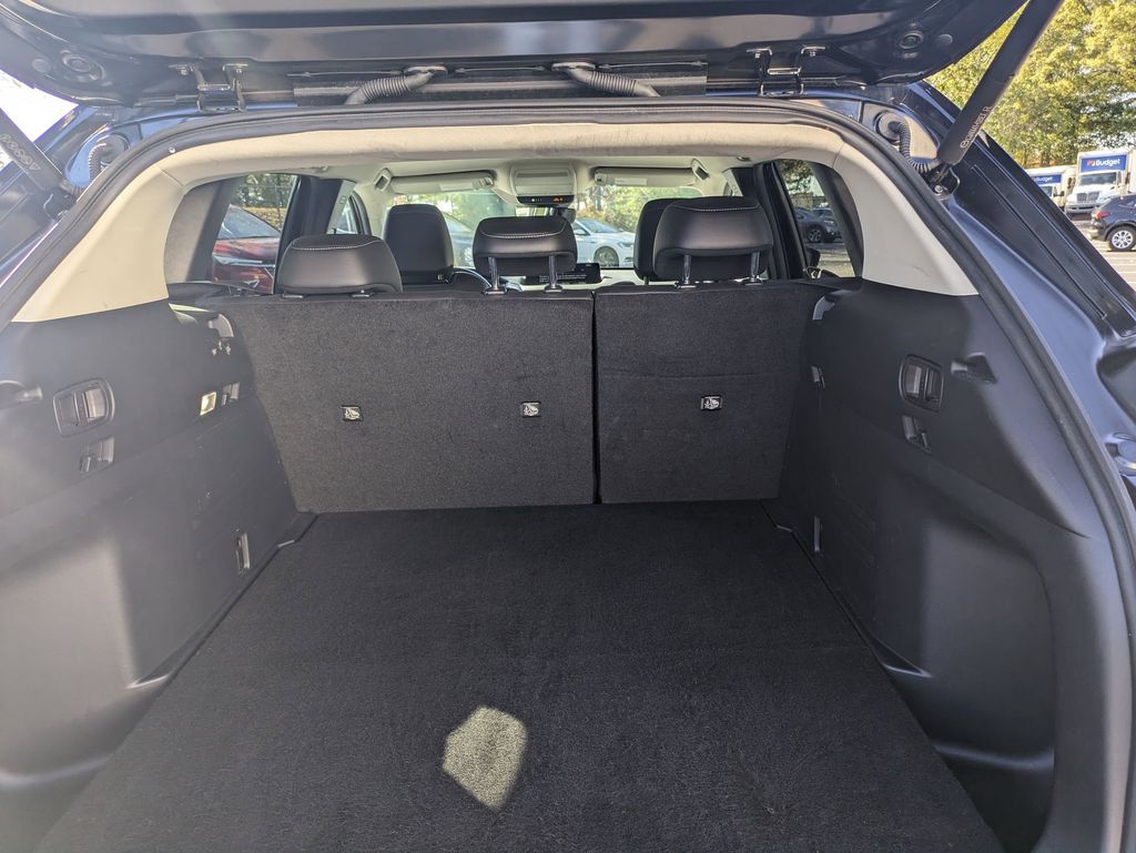 Thumbnail: 2025 Mazda CX-50 - 26