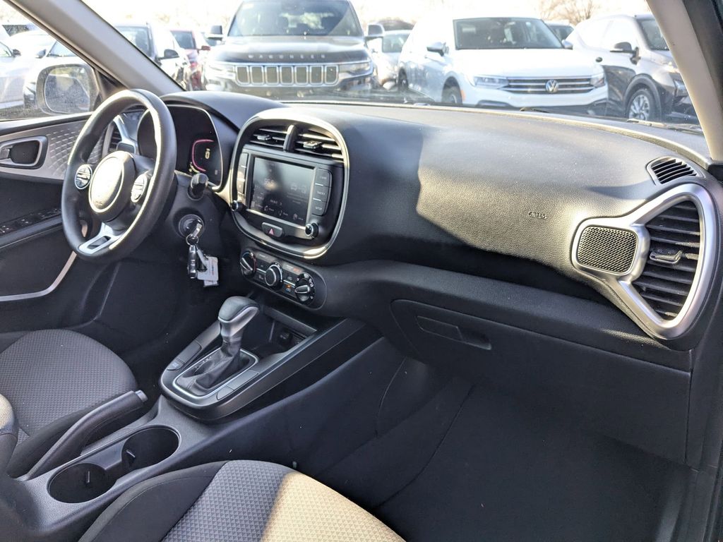 Thumbnail: 2024 Kia Soul - 30