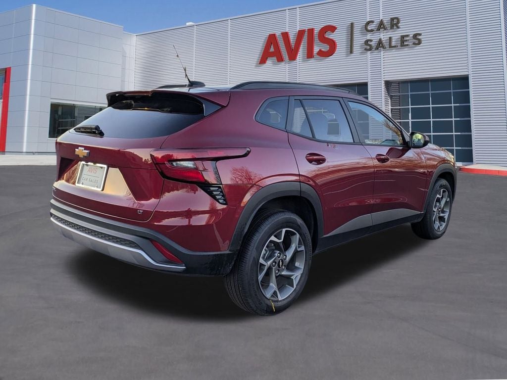 Thumbnail: 2025 Chevrolet Trax - 6