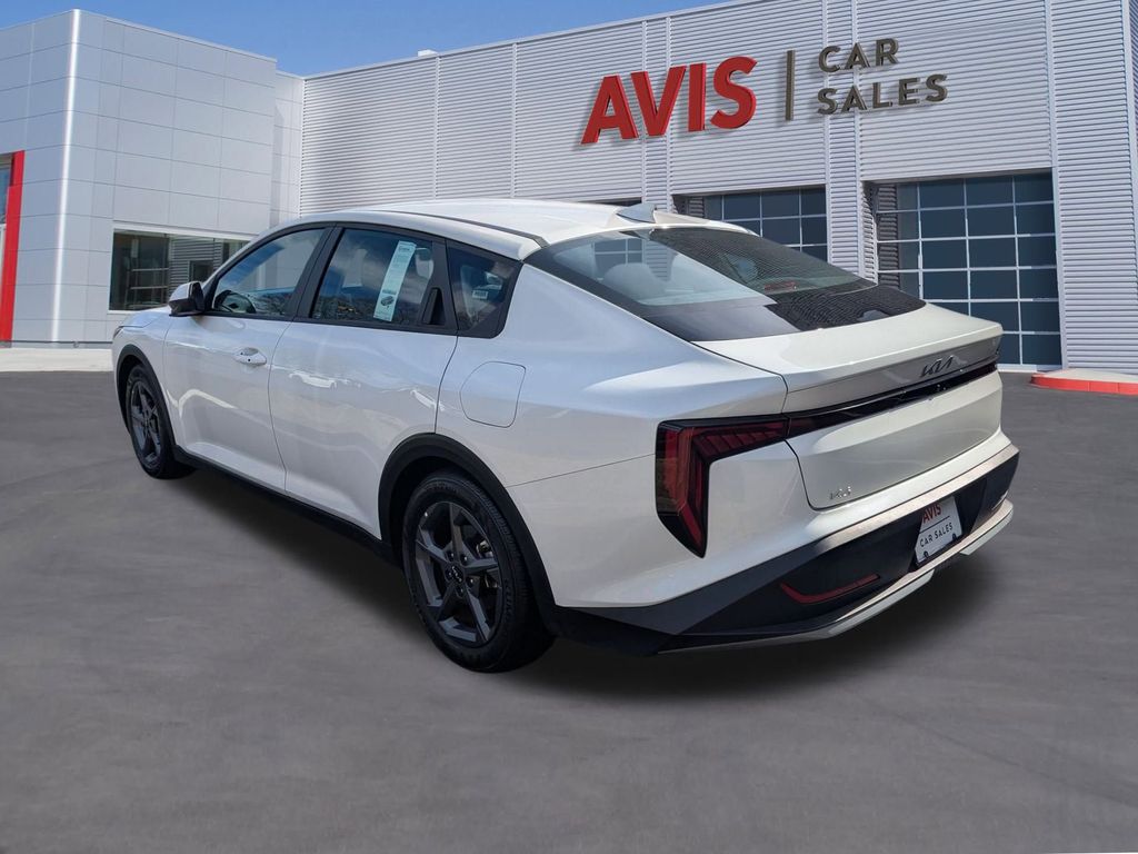 Thumbnail: 2025 Kia K4 - 9