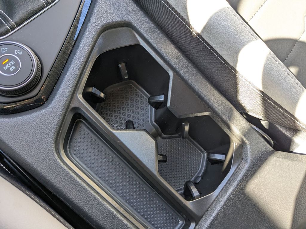 Thumbnail: 2025 Volkswagen Taos - 19