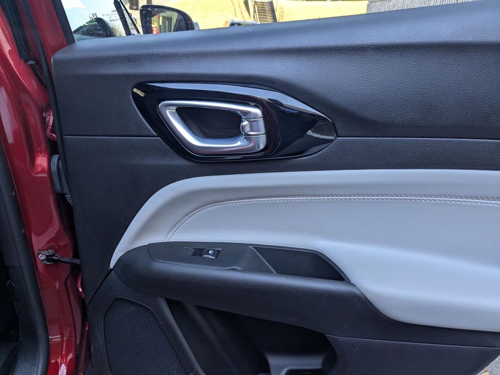 Thumbnail: 2025 Jeep Compass - 30