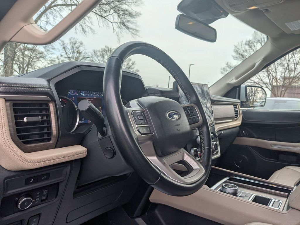 Thumbnail: 2024 Ford Expedition MAX - 11