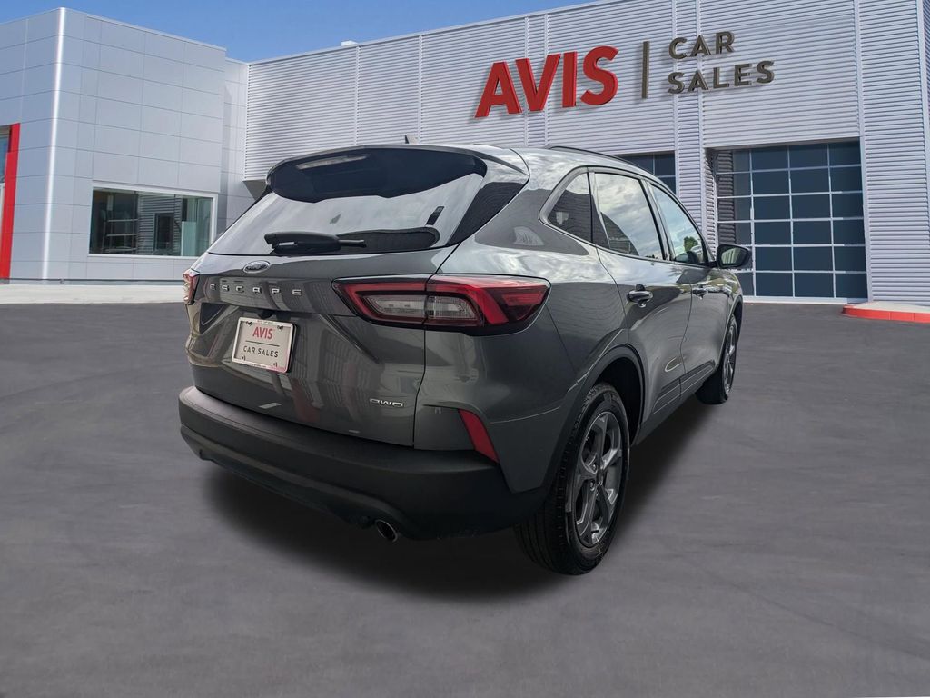 Thumbnail: 2025 Ford Escape - 6