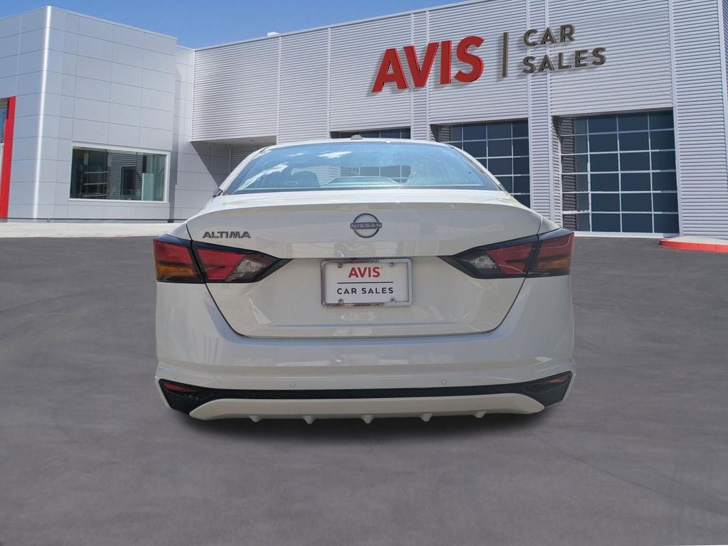 Thumbnail: 2025 Nissan Altima - 7