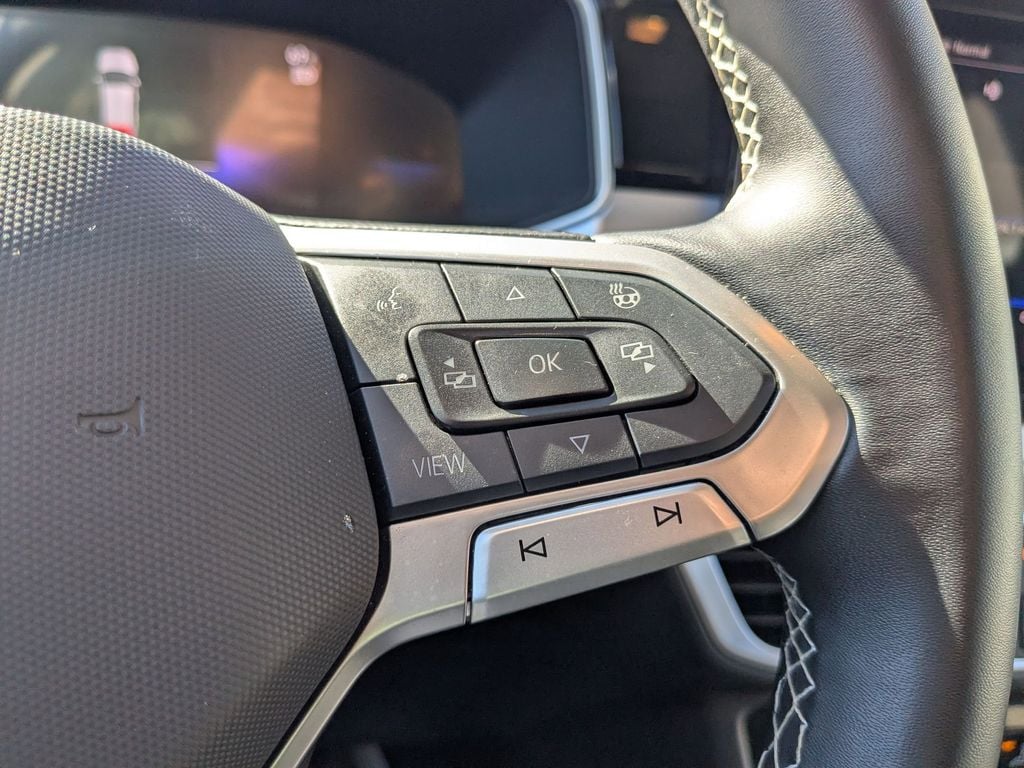 Thumbnail: 2025 Volkswagen Taos - 18