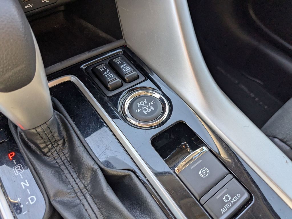 Thumbnail: 2025 Mitsubishi Eclipse Cross - 23