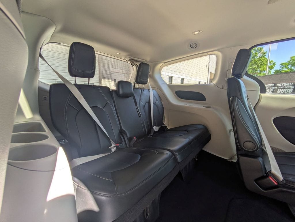 Thumbnail: 2024 Chrysler Pacifica - 28