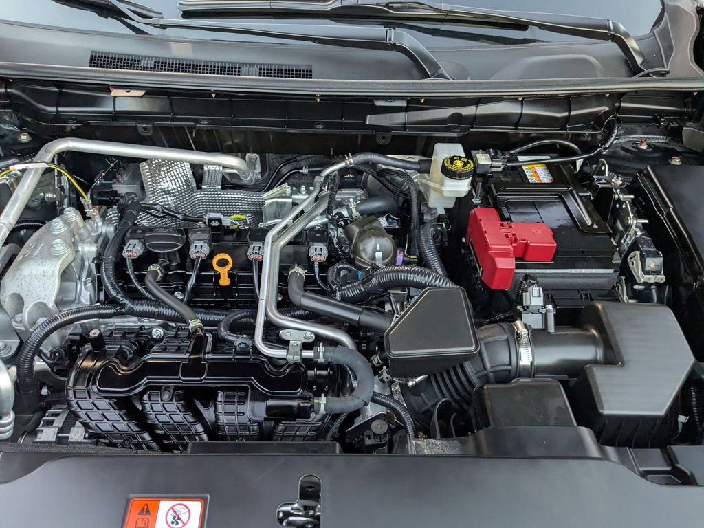 Thumbnail: 2025 Mitsubishi Outlander - 32