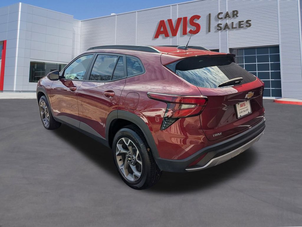 Thumbnail: 2025 Chevrolet Trax - 9