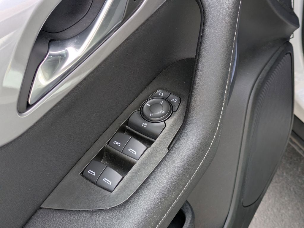 Thumbnail: 2025 Chevrolet Blazer - 13