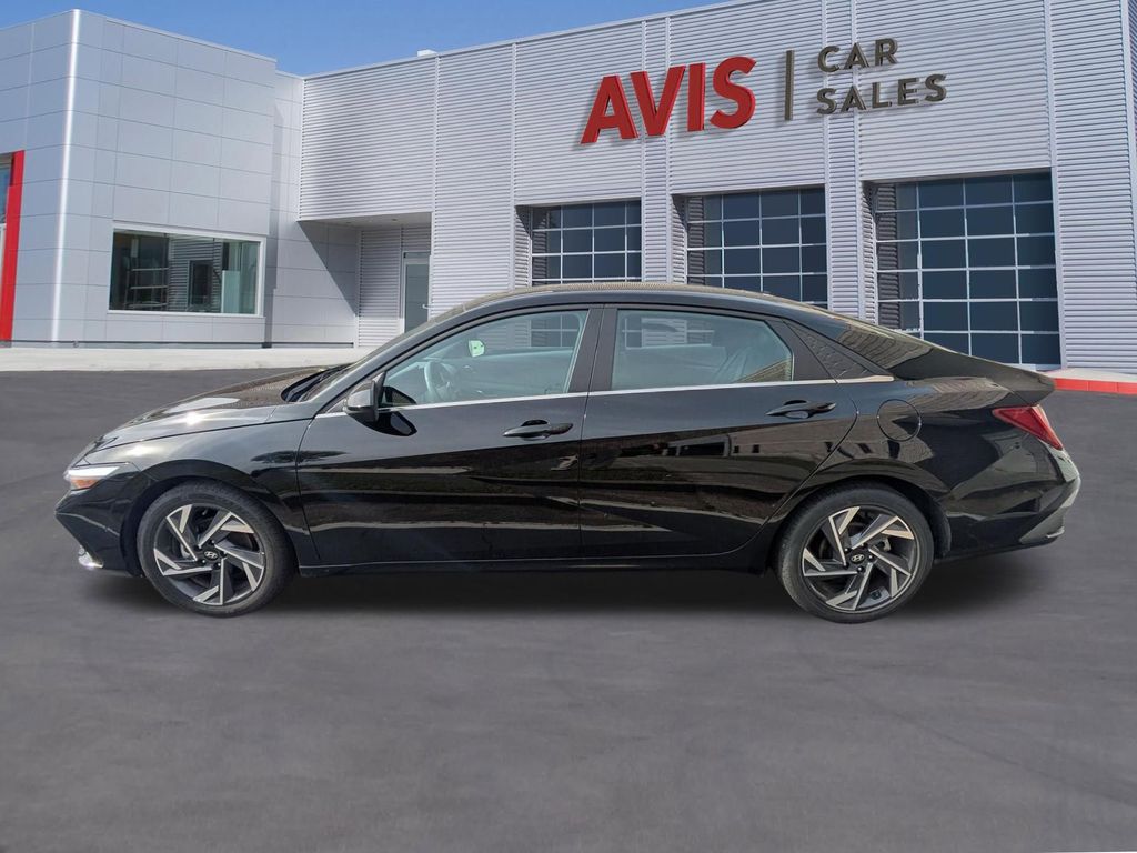 Thumbnail: 2025 Hyundai Elantra - 10